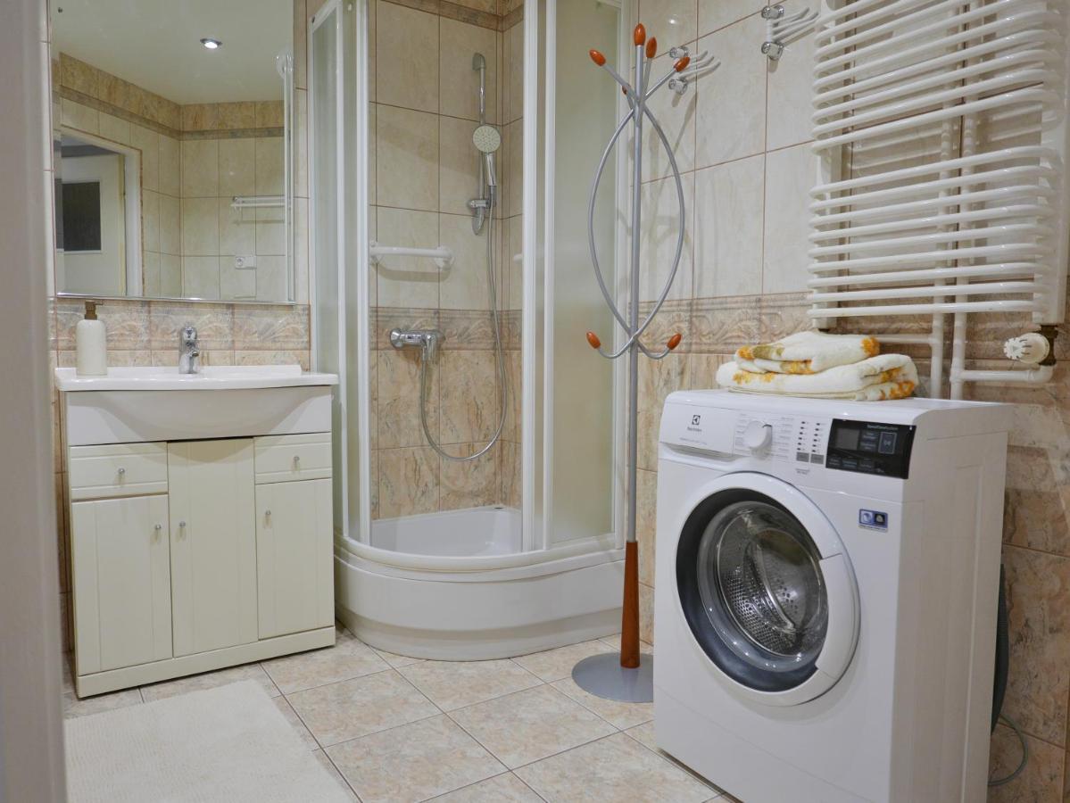 Apartament Retro ลูบลิน ภายนอก รูปภาพ