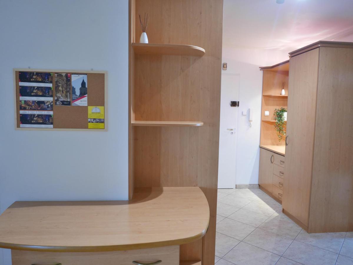 Apartament Retro ลูบลิน ภายนอก รูปภาพ