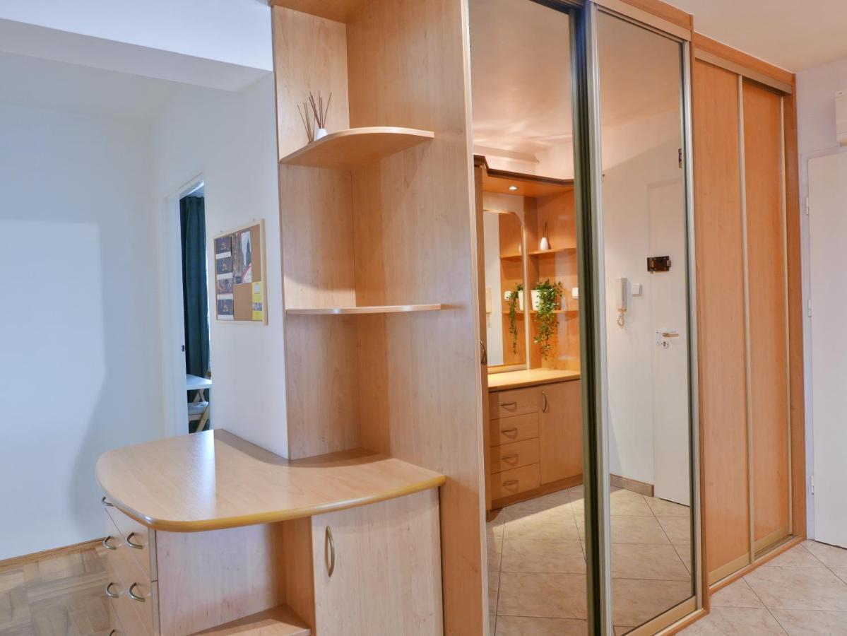 Apartament Retro ลูบลิน ภายนอก รูปภาพ